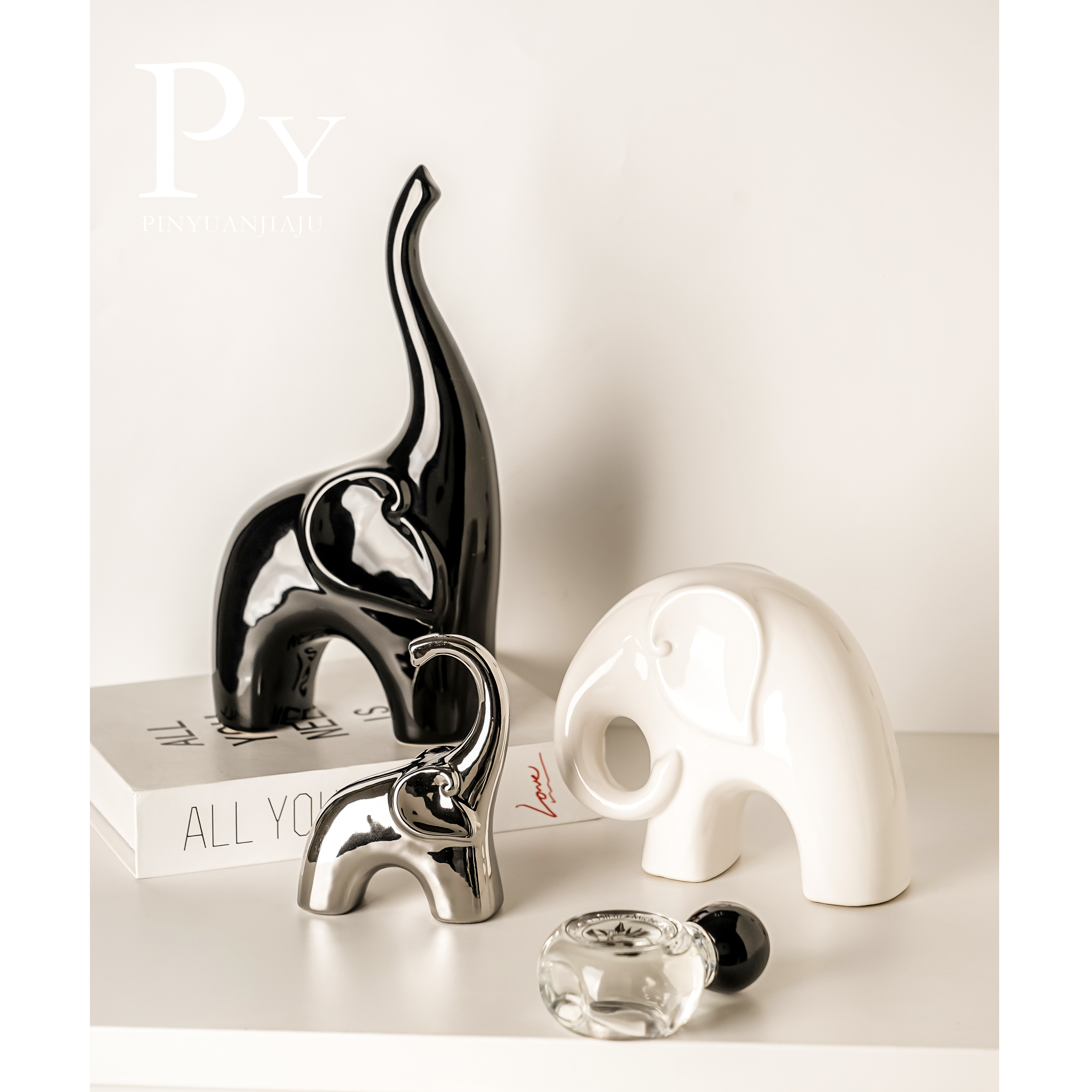 轻奢高档家居酒柜高档摆件陶瓷招财象装饰品客厅现代办公室礼物