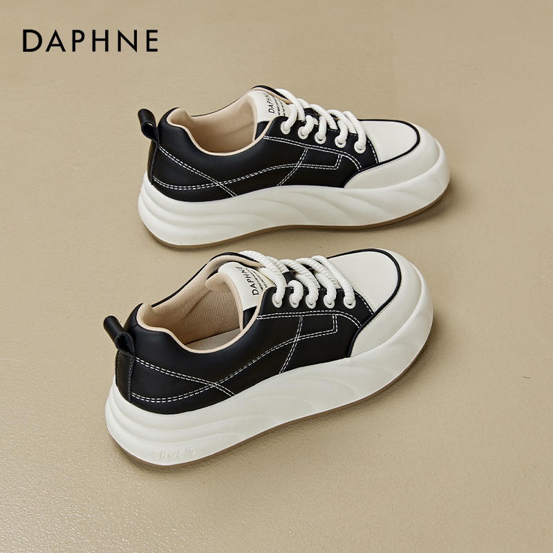 达芙妮厚底板鞋女款女生新款夏季松糕底小白鞋休闲运动舒适面包鞋
