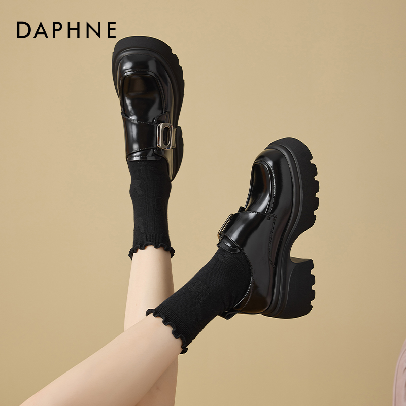 达芙妮厚底乐福鞋女秋冬2025新款英伦风黑色小皮鞋不累脚粗跟单鞋