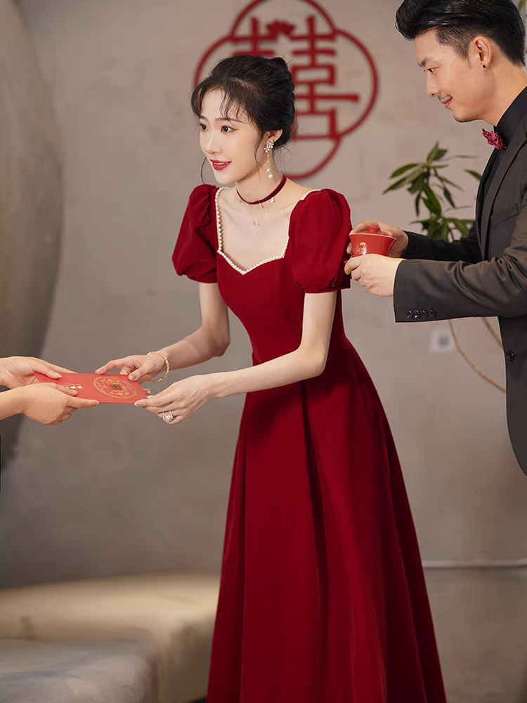 敬酒服新娘酒红色订婚衣服小个子礼服裙平时可穿法式高级感结婚女