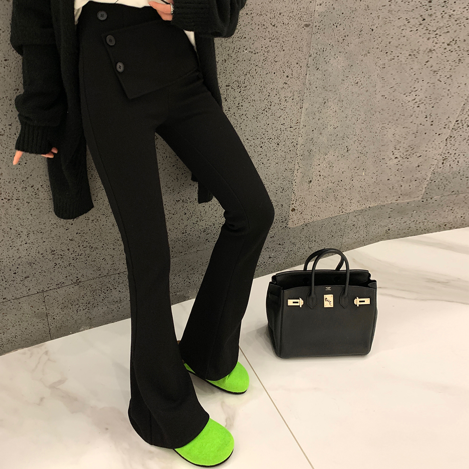 区区欧阳 黑色微喇休闲裤女冬季加绒加厚高腰长裤修身拖地裤子