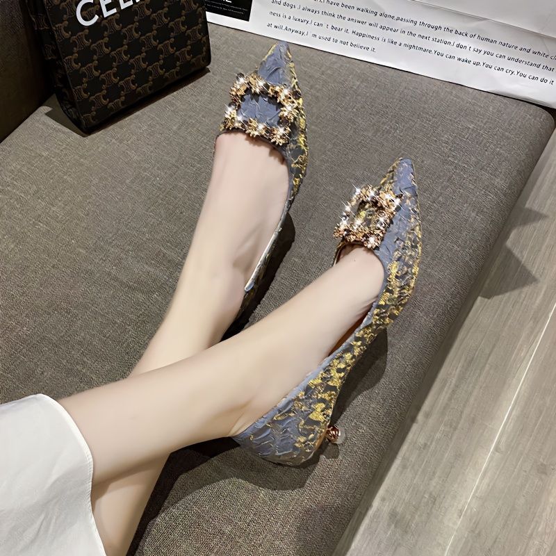 浅蓝色尖头细跟女气质单鞋女2024年新款法式少女矮跟3cm高跟鞋5