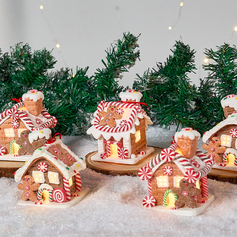 圣诞装饰品创意饼干雪屋小房子发光氛围摆件桌面橱窗场景布置道具