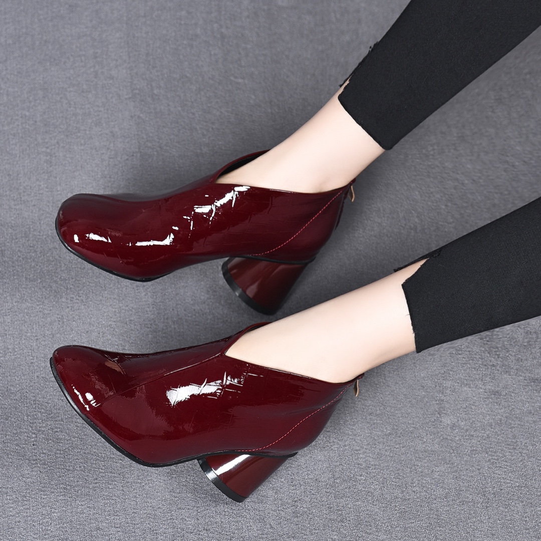 小短靴女高跟新款中跟春秋单靴真皮粗跟软皮百搭漆皮女靴及裸靴