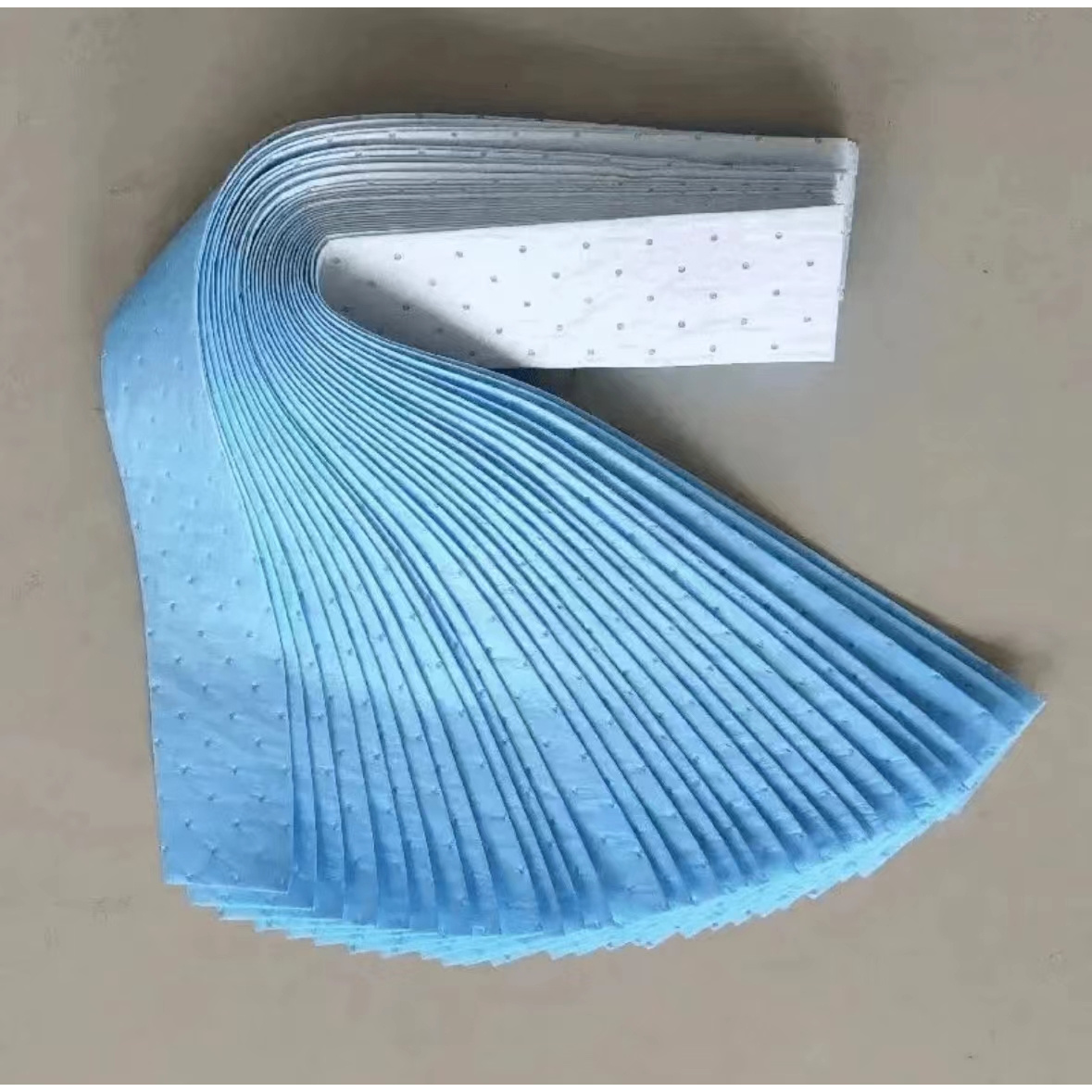 厨房一次性油纸油烟机清洁纸厨房吸油纸可调防漏吸油烟防油吸油棉