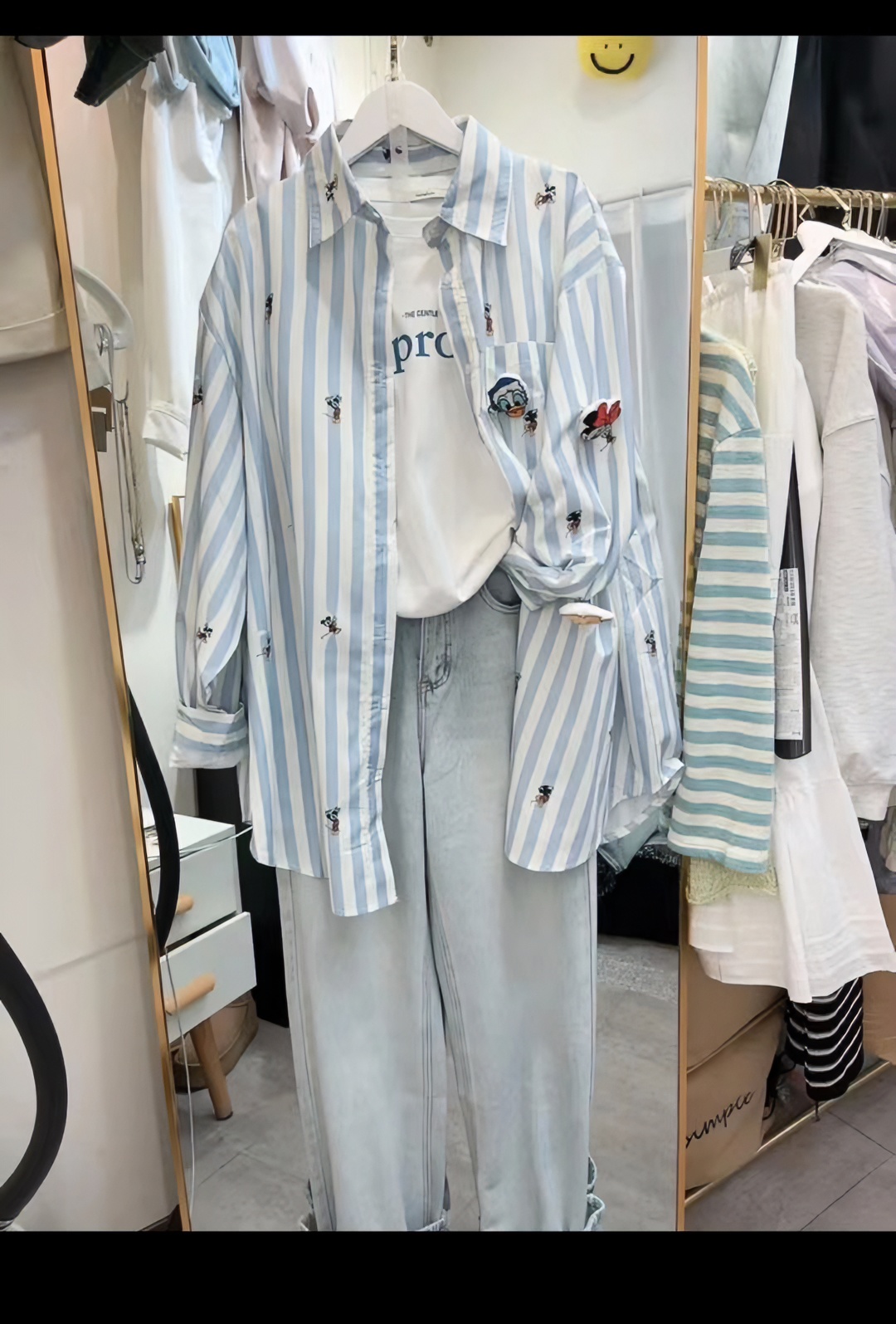 王潮服饰严选实体品质女装时尚休闲百塔气质