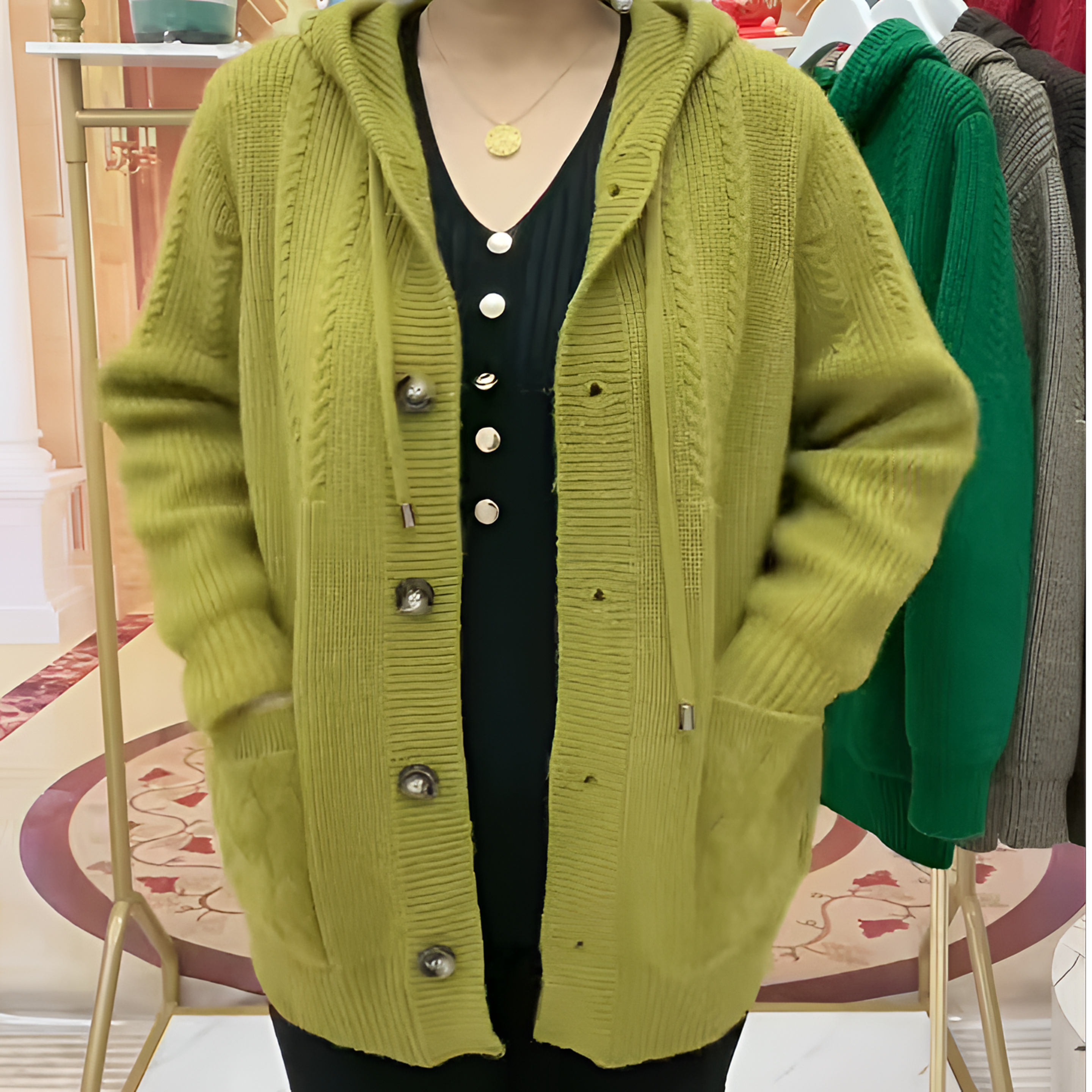 妈妈装新款加厚保暖小香风连帽卫衣韩版百搭纯色开衫长袖双兜外套