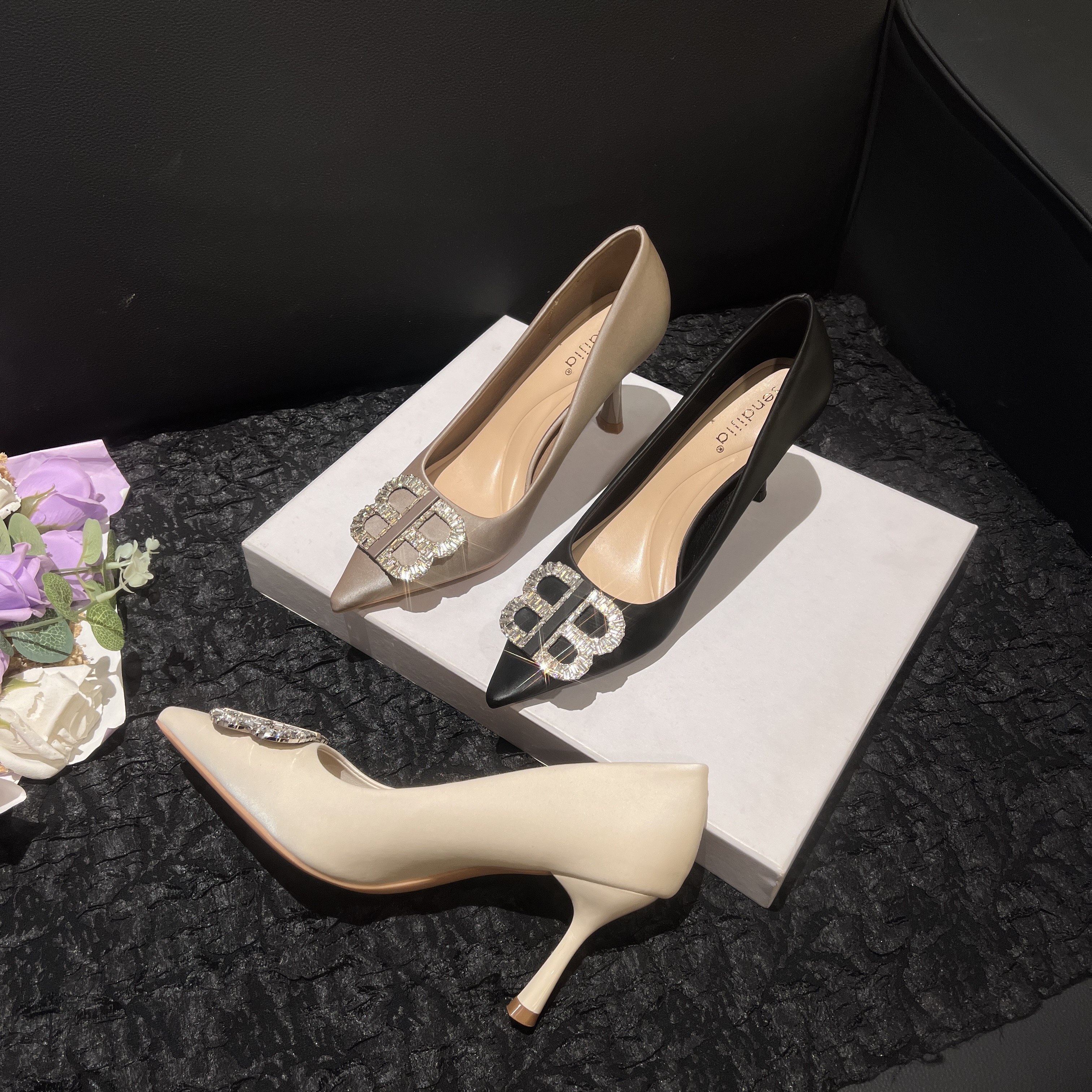 2025年新款百搭气质浅口高跟鞋女鞋尖头时尚春季夏季跟鞋细高跟女