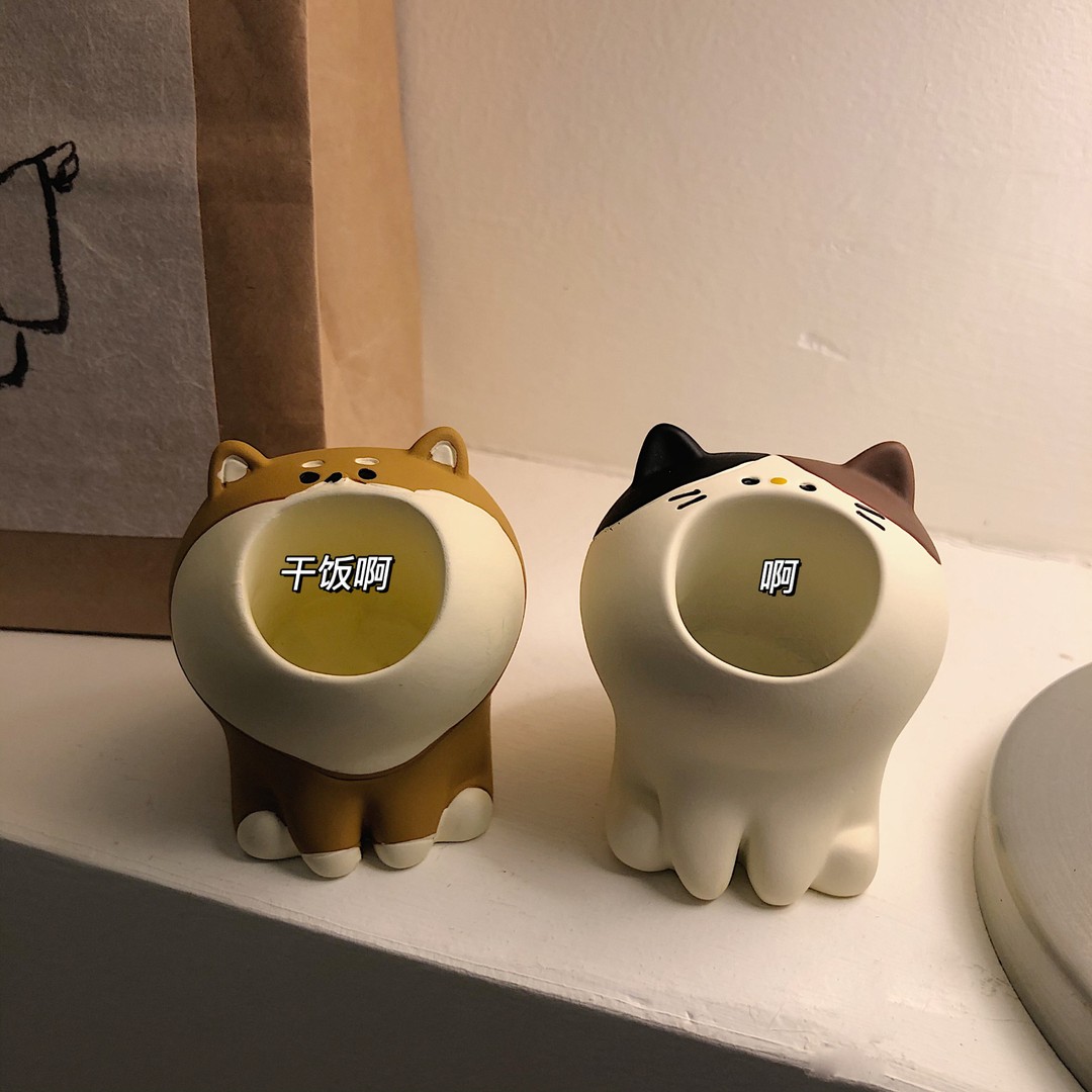 日系少女心办公室桌面摆件可爱张嘴猫咪兔子学生桌面创意小摆件