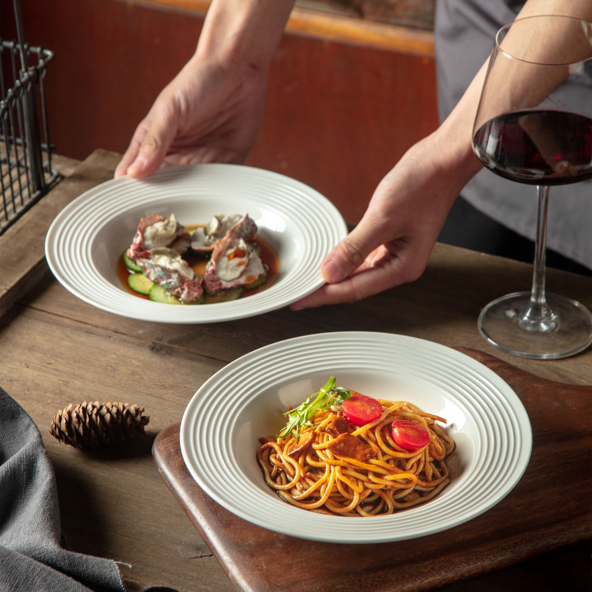 【4只装】8英寸草帽盘网红菜盘家用餐具简约陶瓷加深盘子碟子餐具