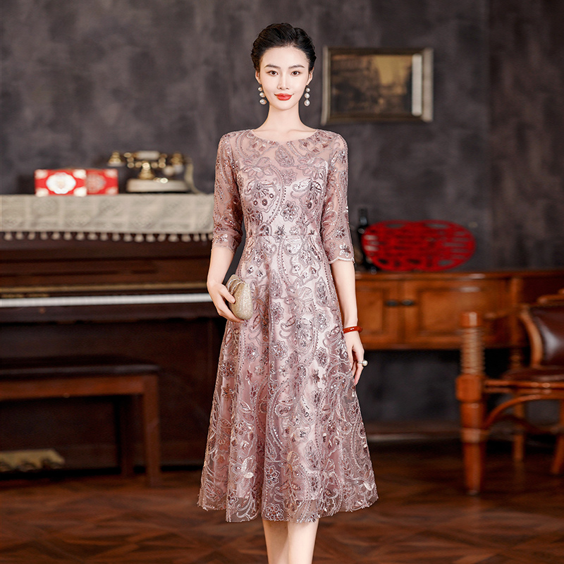 高端喜婆婆婚宴装2025新款五一高贵连衣裙女儿结婚年轻妈妈婚礼服