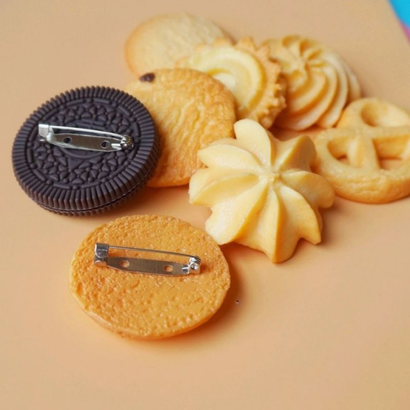 非金属树脂胸针 曲奇仿真奥利奥饼干徽章趣好玩搞怪送情侣配饰