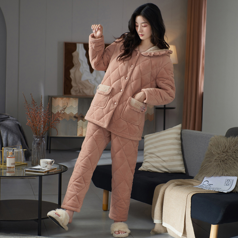 辉豹三层夹棉睡衣女冬款加厚加绒珊瑚绒秋冬季保暖家居服女士套装