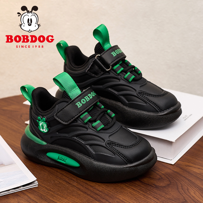 巴布豆男童鞋子2025春秋新款软底休闲皮面耐磨防水儿童运动鞋百搭