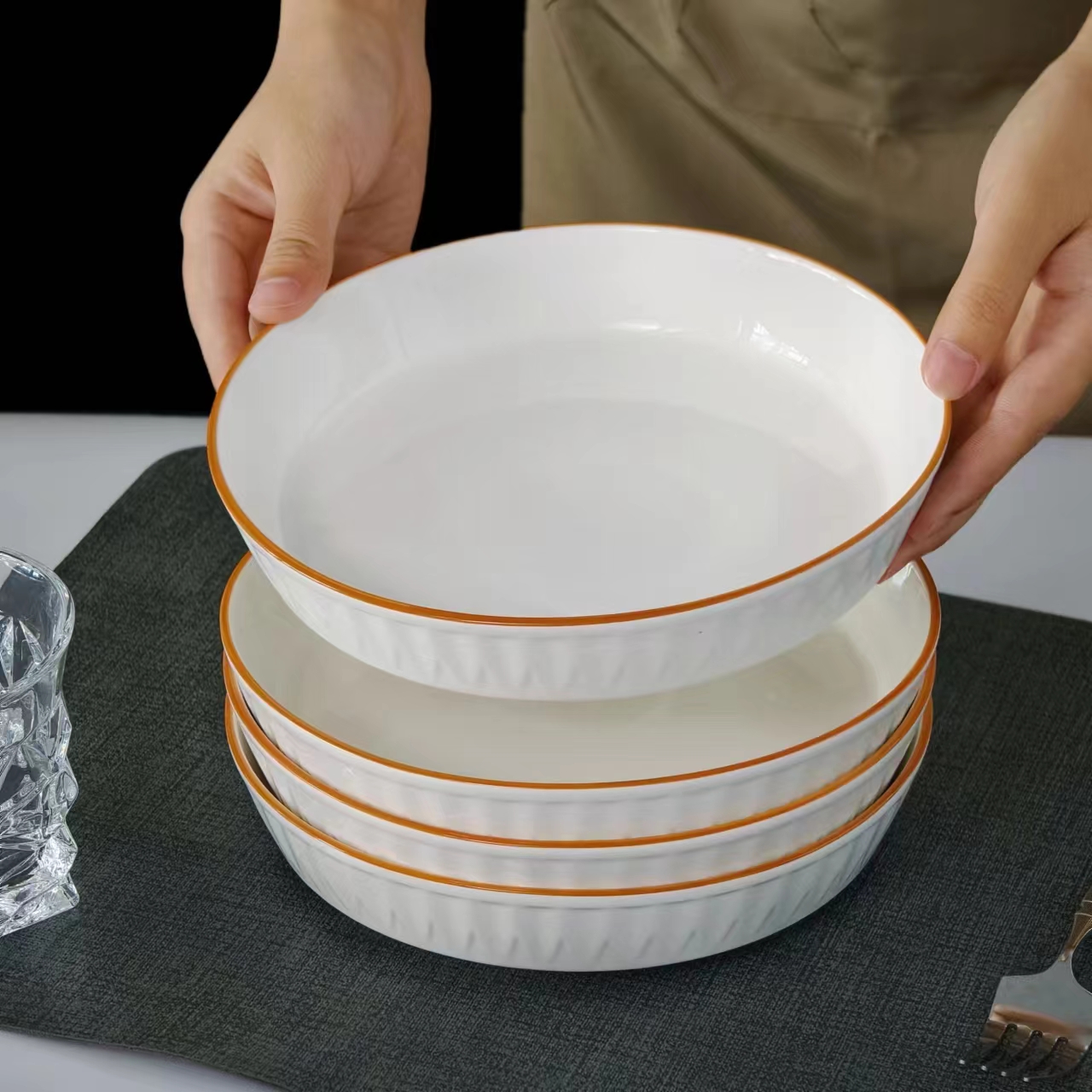 8英寸陶瓷柳叶盘餐盘家用盘子纯白沙拉盘碗瓷器釉下彩高颜值洗碗