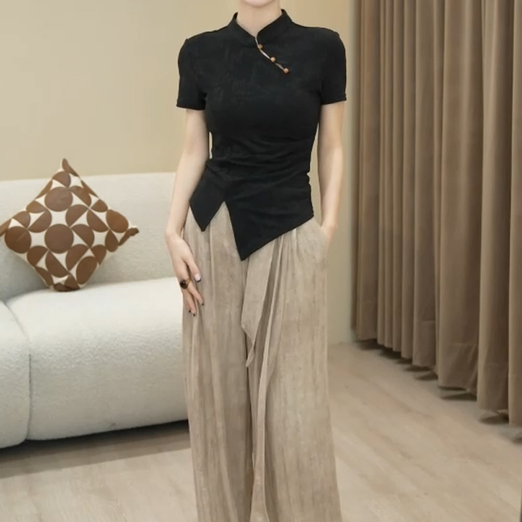 新中式国风套装女夏季2025年新款时尚别致立领短袖上衣裤子两件套