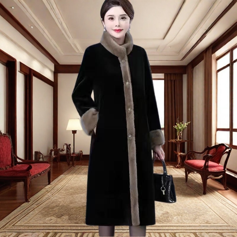 24年妈妈冬装貂绒外套高级轻奢风高端时尚保暖外套皮毛一体大衣女