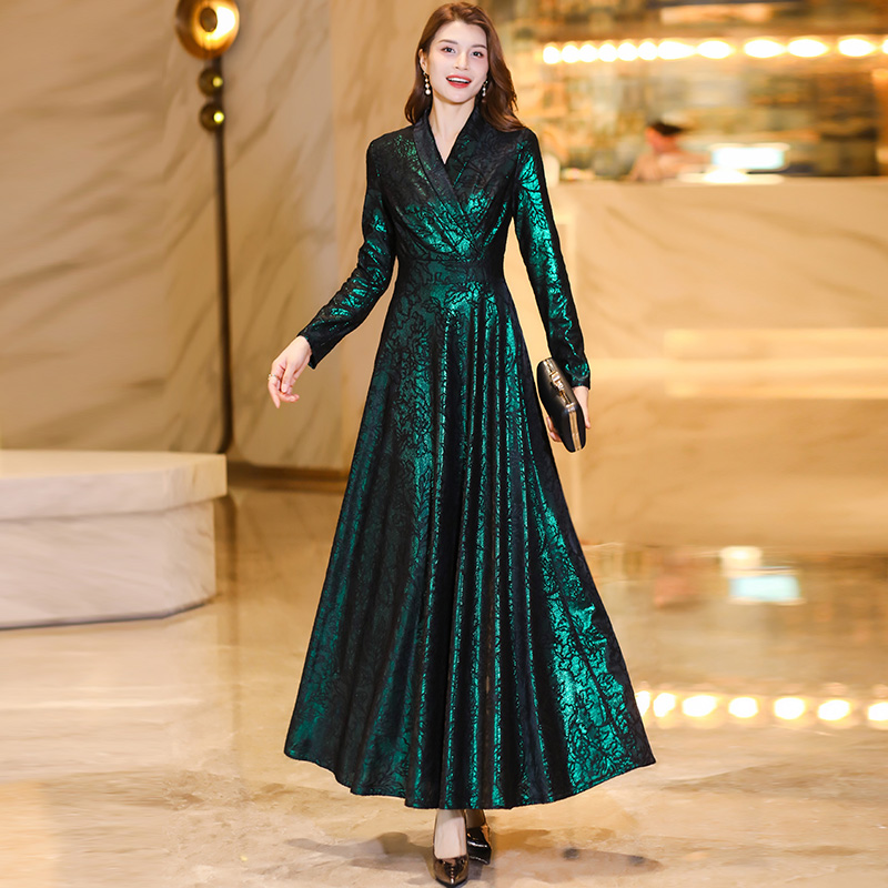 香衣丽华青果领长款过膝两面花色大摆连衣裙修身显瘦简约长裙