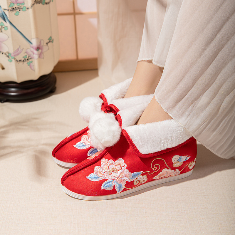 汉服鞋女冬季新款百搭加绒加厚绣花内增高短靴淡雅古风明制雪地靴