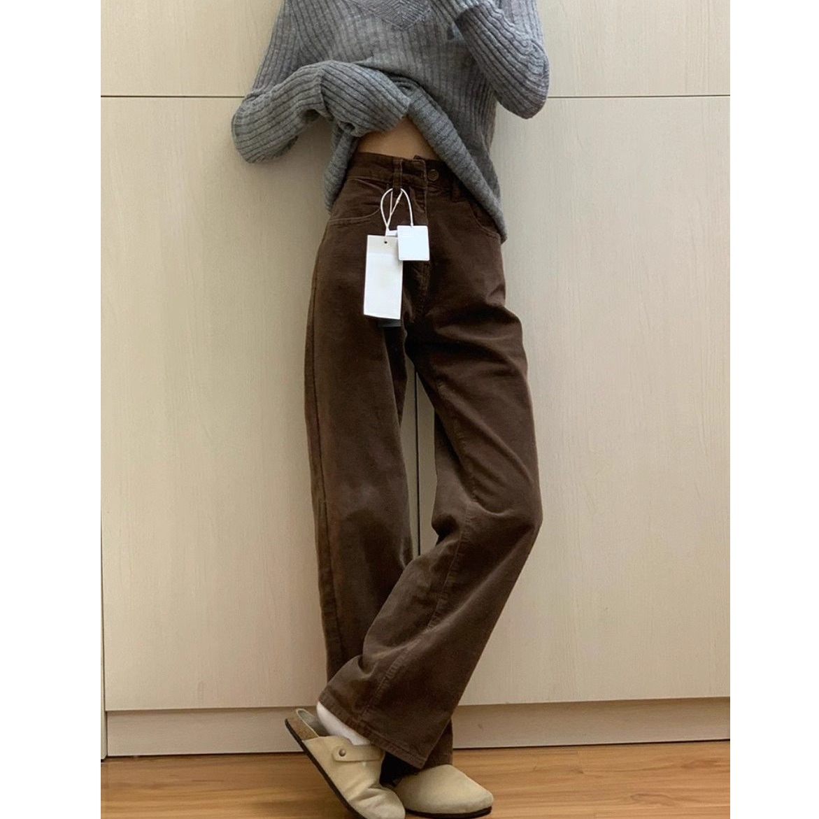 咖色阔腿灯芯绒裤女2025秋冬新款高腰显瘦休闲窄版直筒拖地裤子