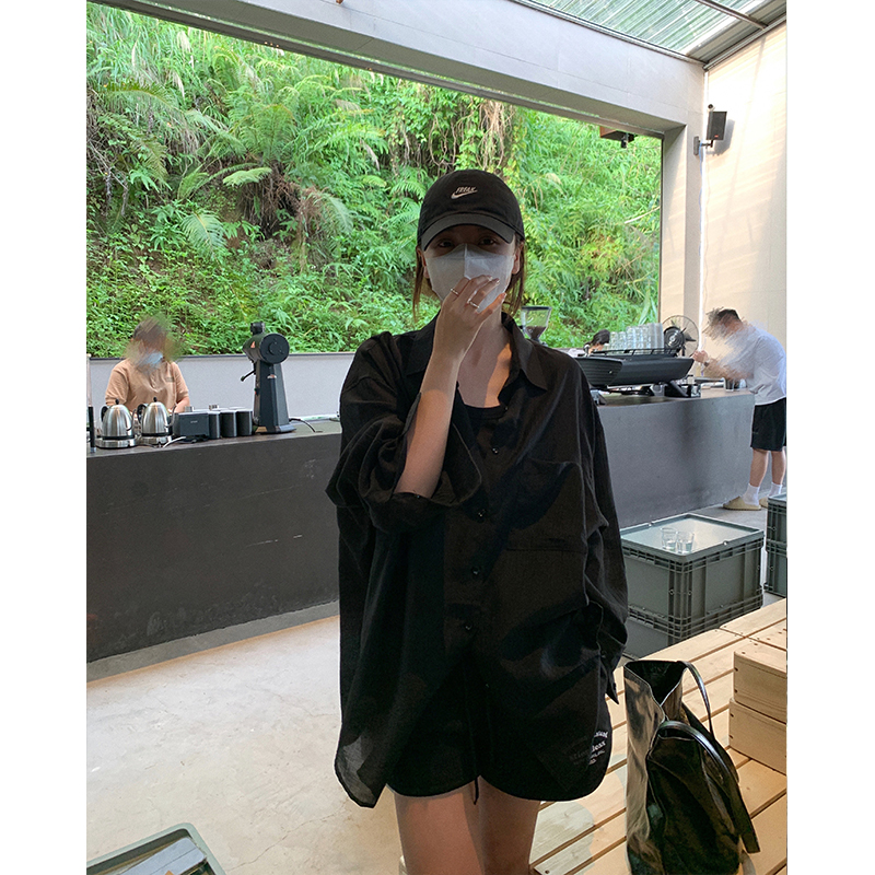 VUMP黑色长袖防晒衬衫女夏薄款宽松韩版慵懒风外套显瘦上衣小众潮