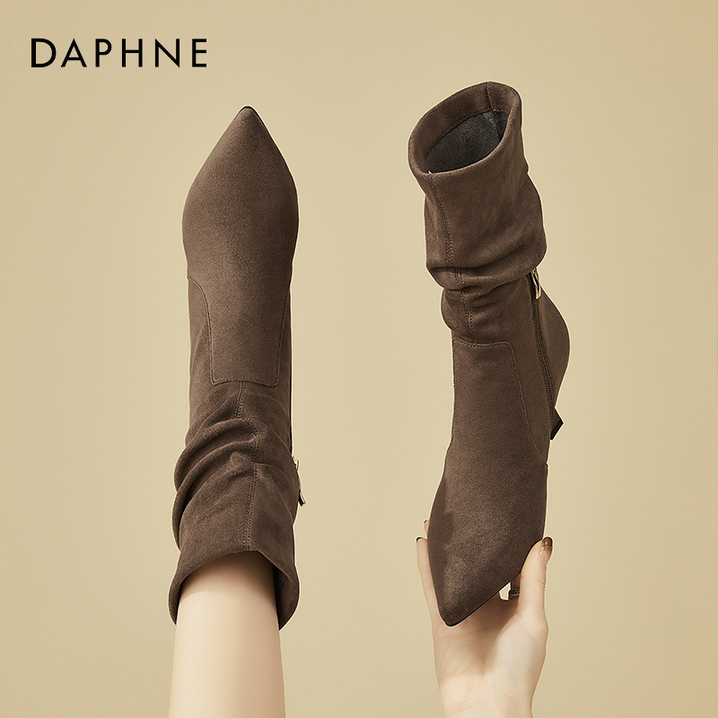 达芙妮中筒靴女靴子秋冬季2025新款尖头加绒短靴细高跟绒面堆堆靴