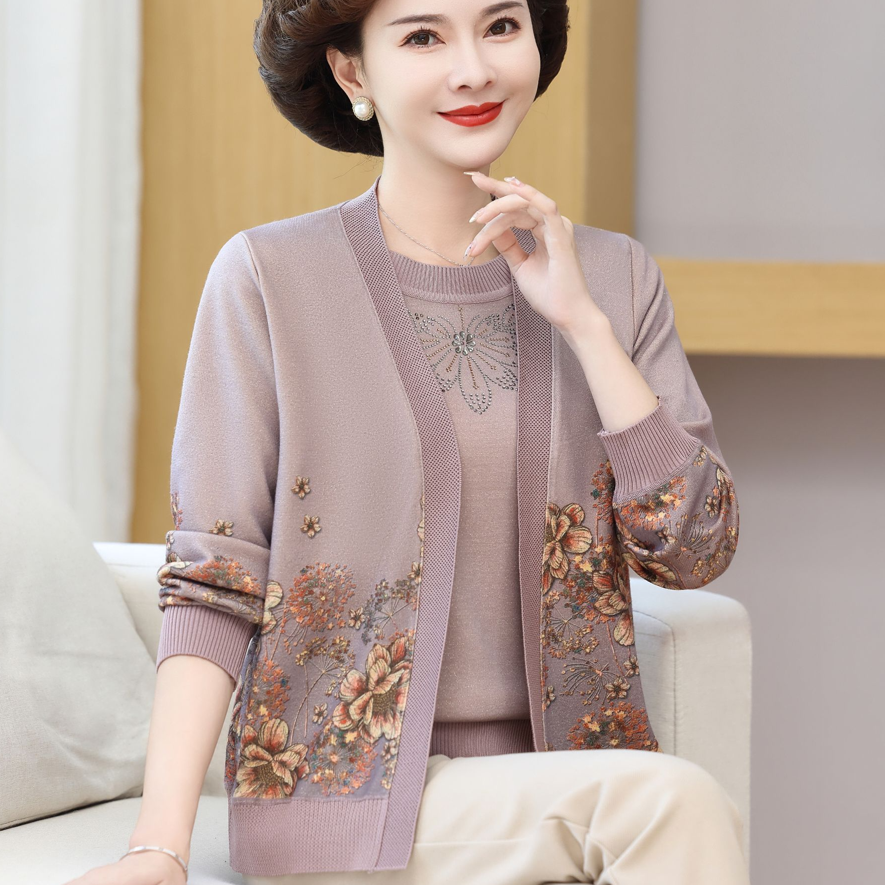 中年妈妈春装洋气薄款外套装2025新款中老年人女春秋上衣两件套夏