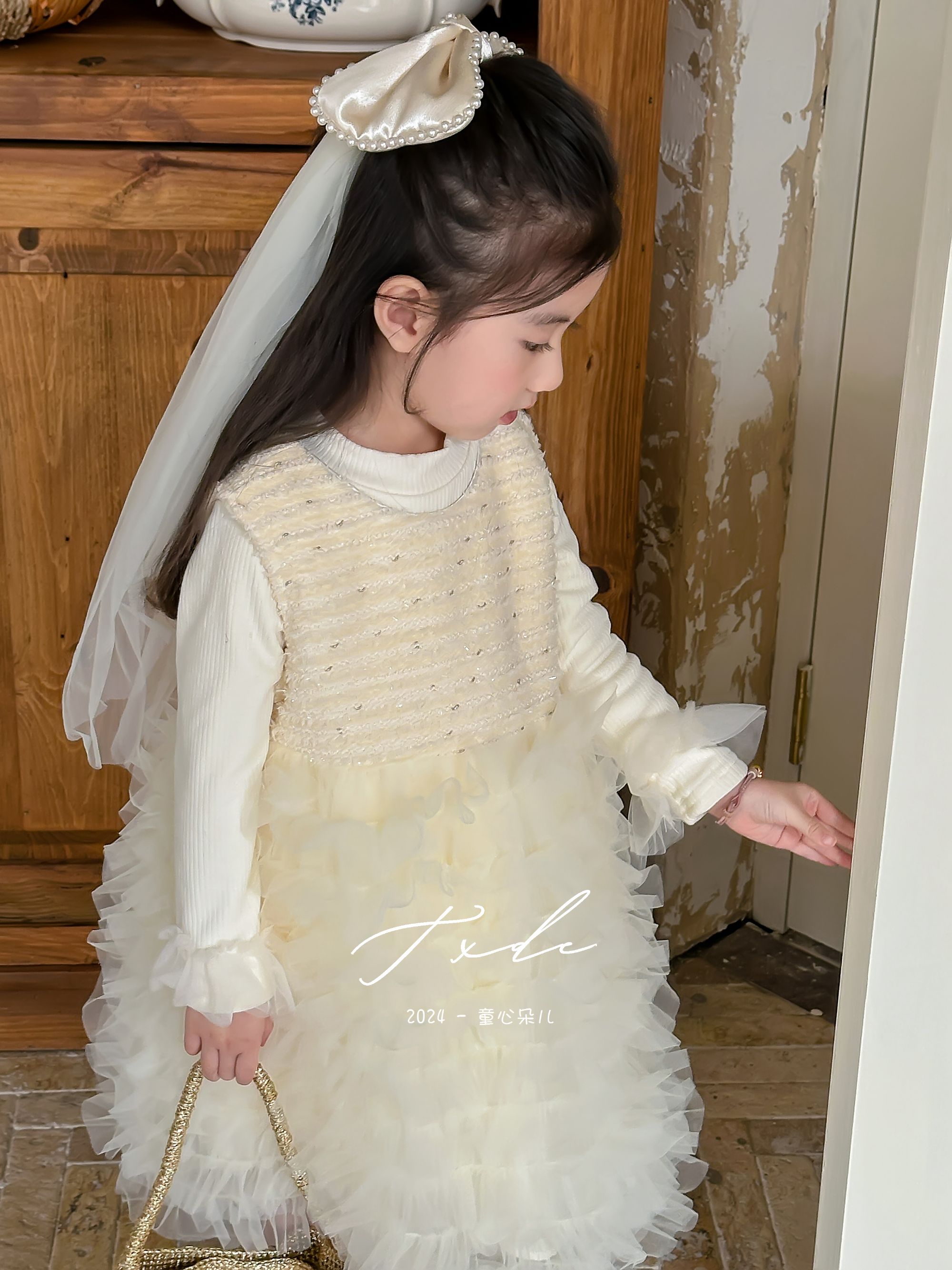 原创新款春夏生日周岁礼服春款小香风蛋糕童装蓬蓬公主裙（三件套）