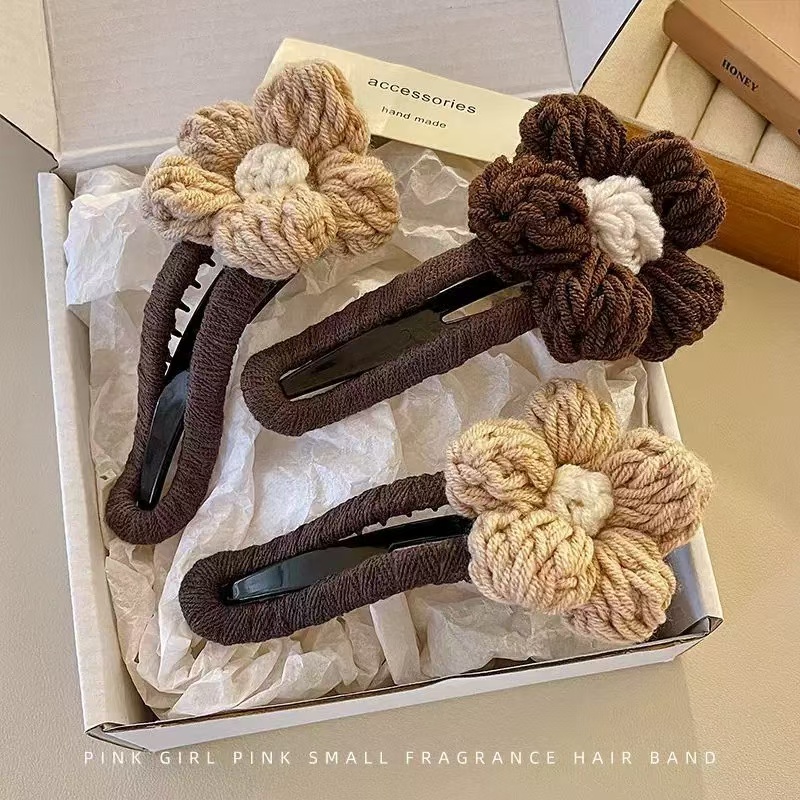 秋冬毛线花朵鸭嘴夹后脑勺发夹半扎发夹2025新款发卡头饰洗脸化妆