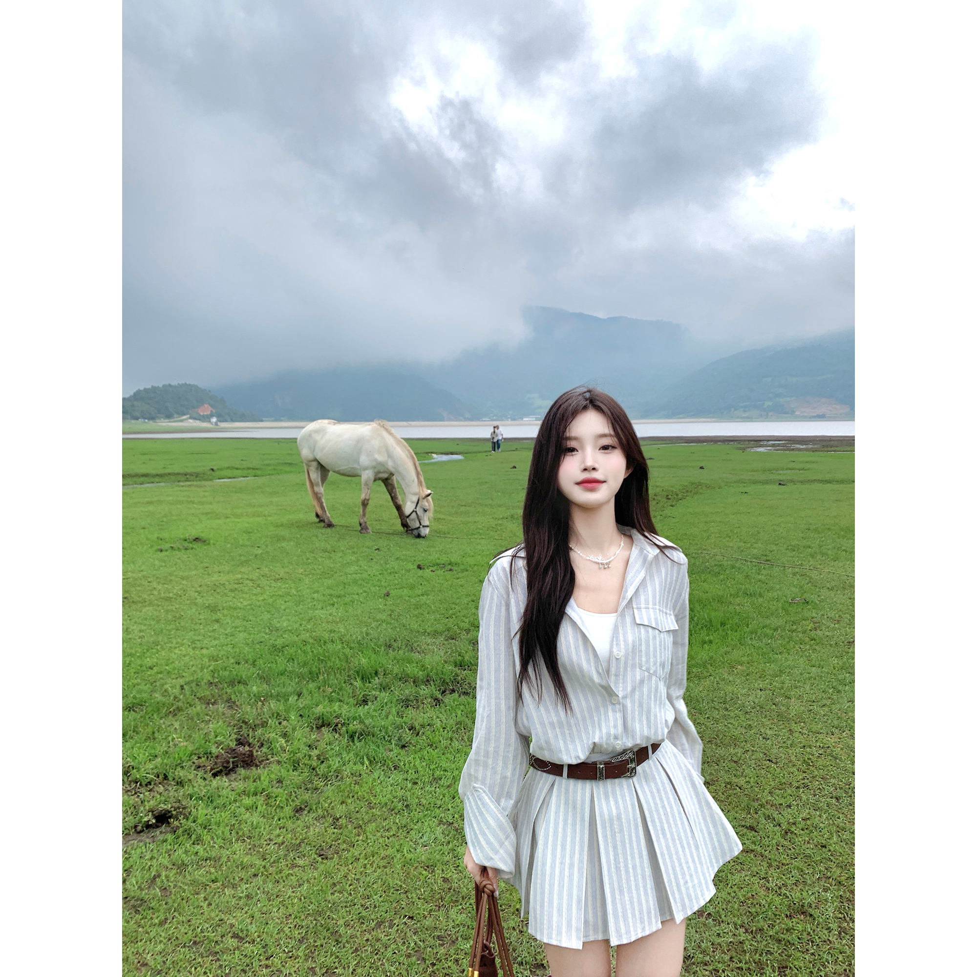 老钱风长袖条纹衬衫连衣裙女装连衣裙法式时尚气质小众百褶西部