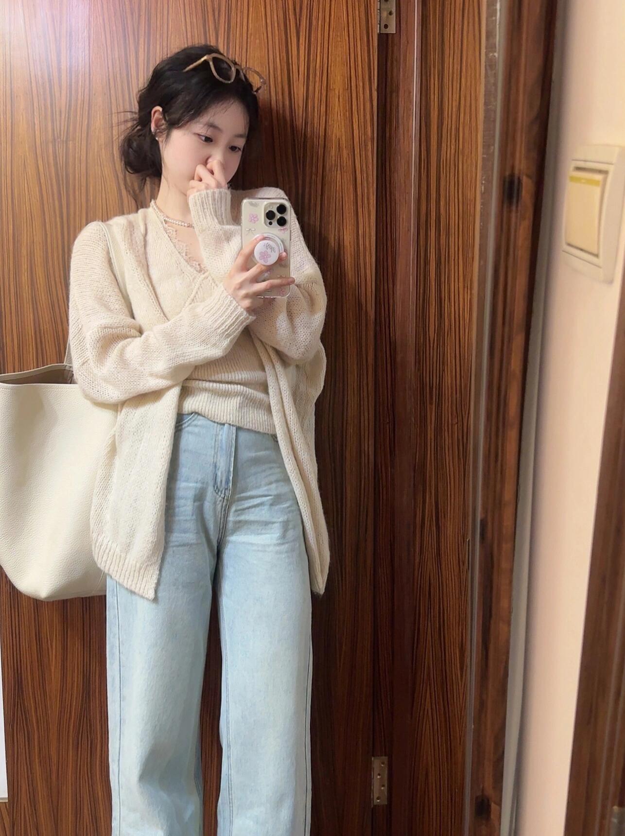 慵懒风搭配三件套女2024秋冬新款针织背心开衫高腰阔腿牛仔裤套装