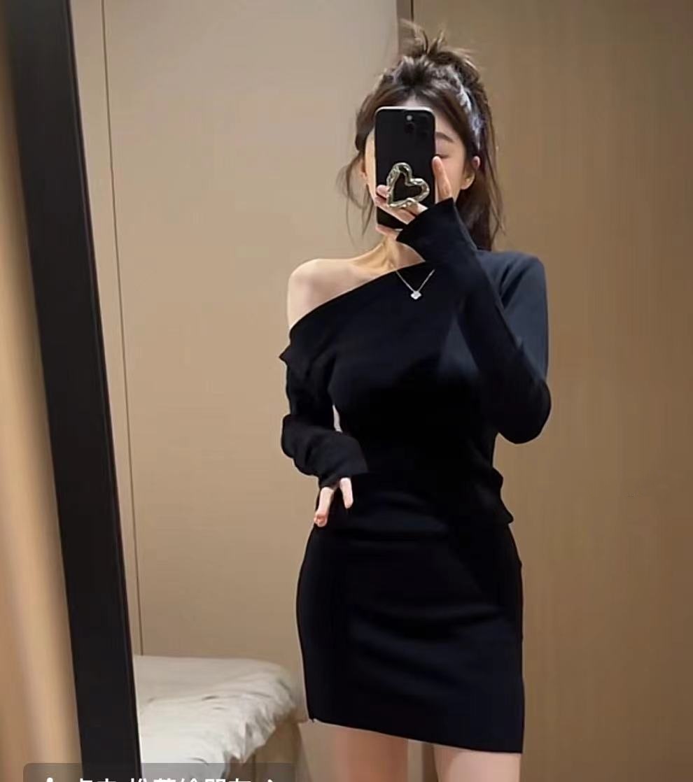 不规则斜肩针织连衣裙打底衫新款甜酷辣妹修身显瘦连衣裙打底衫女