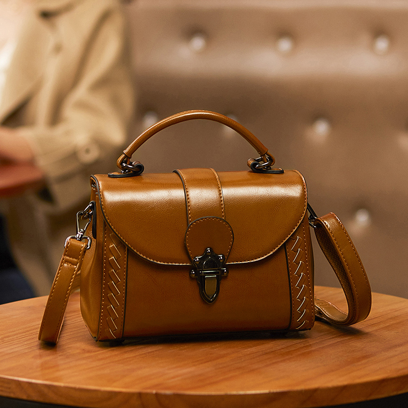 真皮斜挎包包女2025新款潮高级洋气时尚小包牛皮单肩包手提小方包