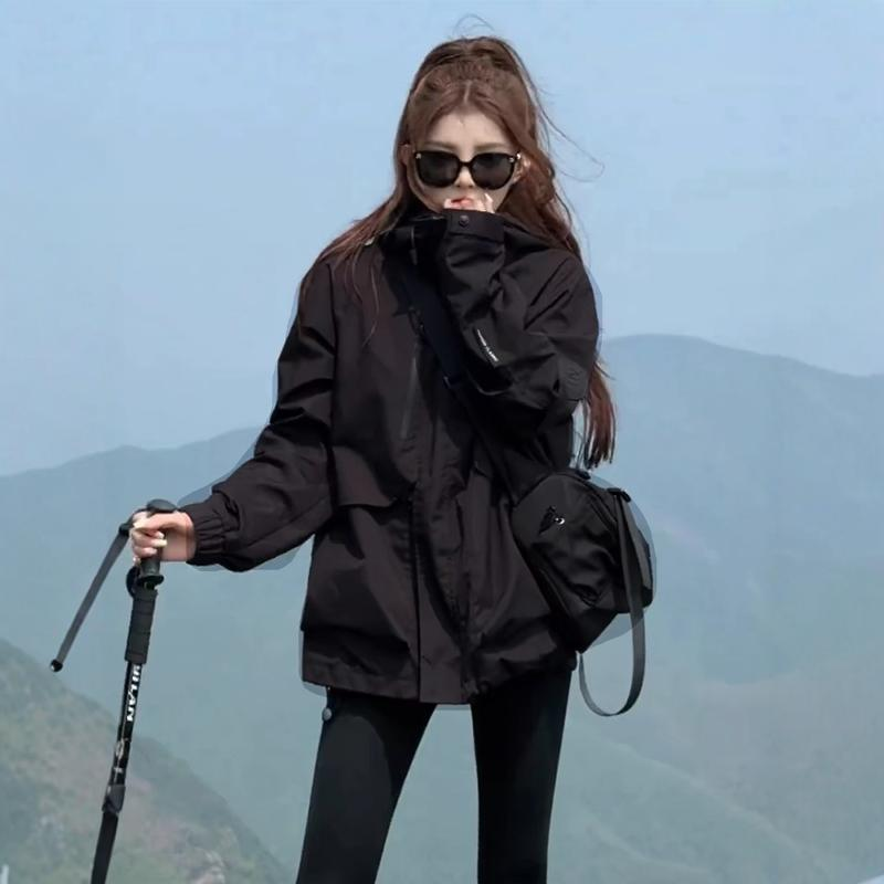 户外小个子旅游冲锋衣外套女2025新款爆款时尚设计感风衣上衣防水