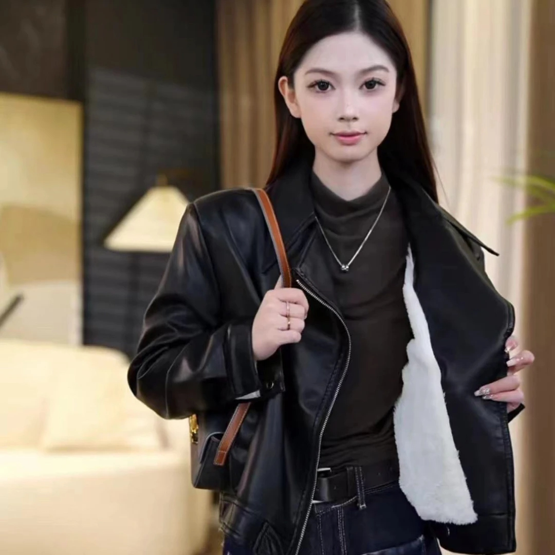 海宁秋冬新款皮衣外套女毛绒加厚短款pu皮夹克秋冬百搭气质机车服