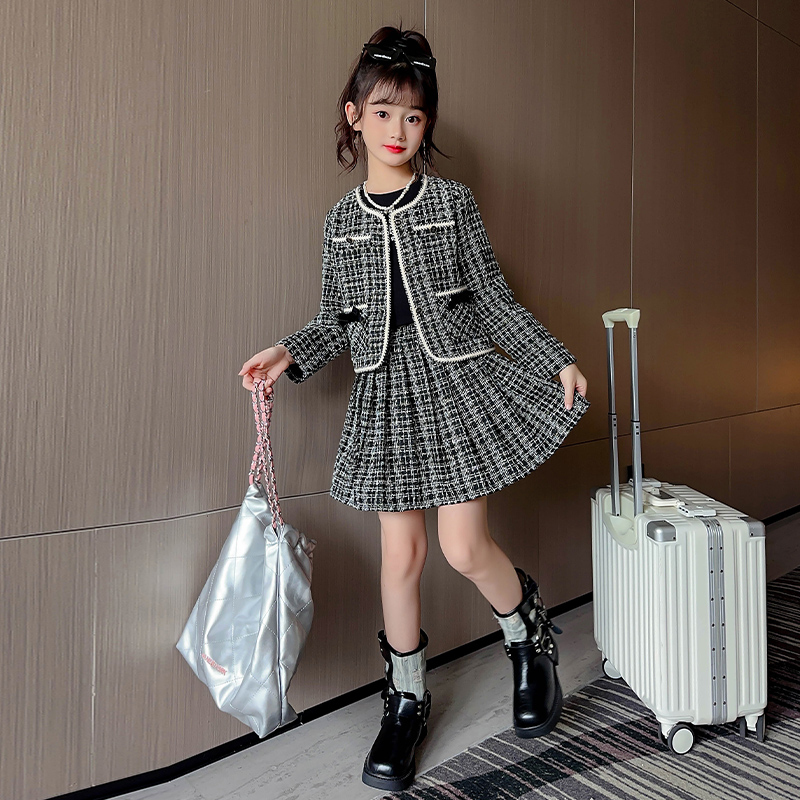 女童春秋套装2025新款中秋冬洋气童装女孩网红小香风连衣裙两件套