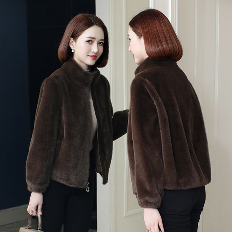 女立领短款欧貂绒新款皮毛一体保暖秋冬欧若风百搭修身洋气短外套