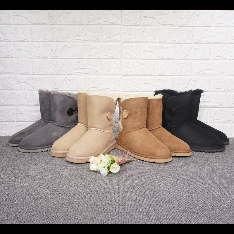 21-17B 真皮羊皮毛一体雪地靴中筒 一粒扣