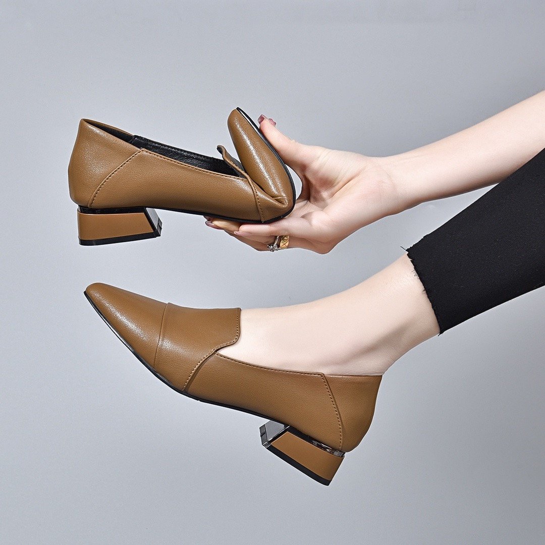 2024新款秋季真皮单鞋女中跟粗跟皮鞋软皮软底一脚蹬女鞋尖头跟鞋