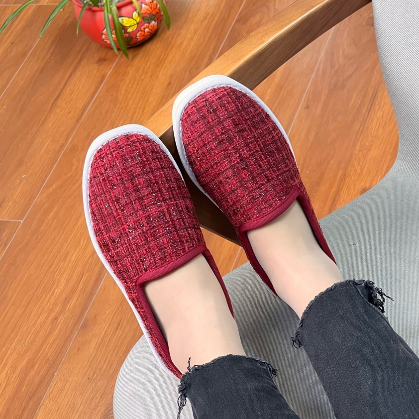 【官网】何航春秋手工单鞋舒适透气防滑软底小香风圆头布鞋妈妈布鞋