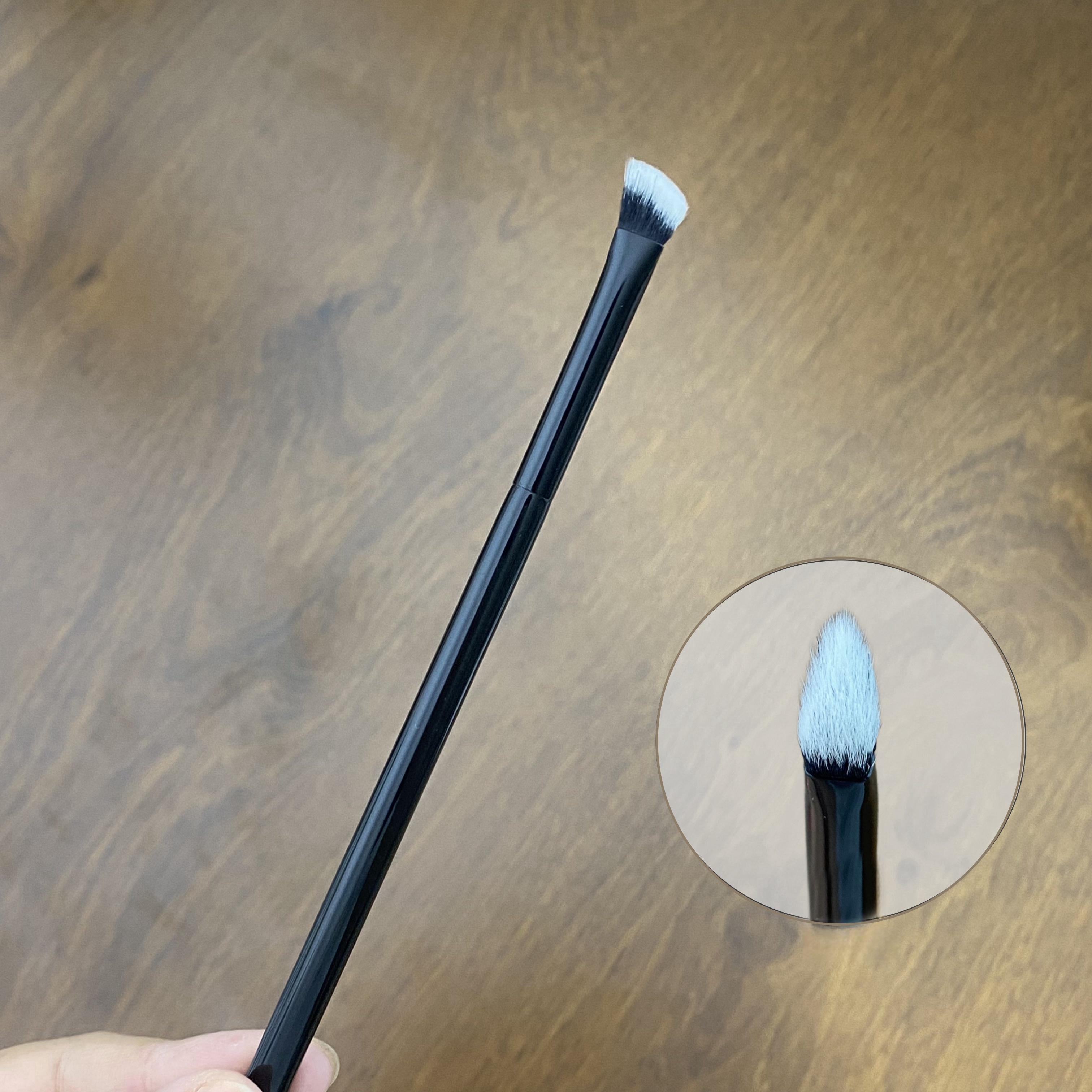 小熨斗遮瑕刷遮泪沟法令纹黑眼圈无痕不吃粉软毛哑光高光刷三角型