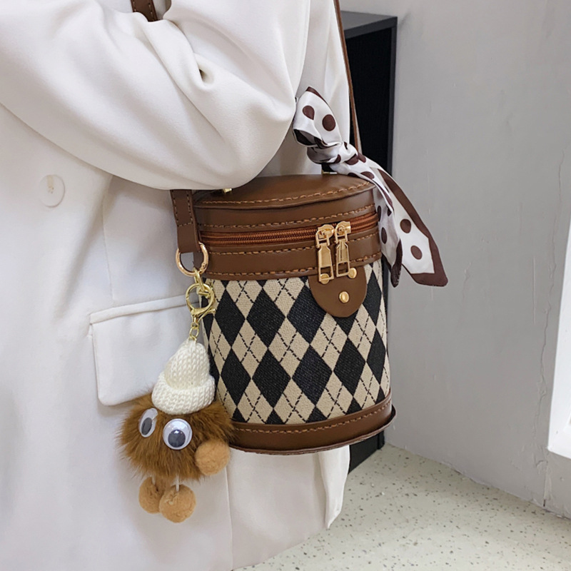 水桶包diy手工包潮自制材料包复古柔软质感编织包菱格手提小包包