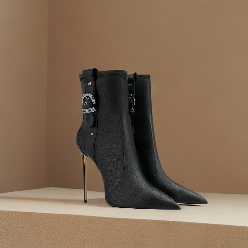 黑色高跟靴职业通勤2025秋季新款尖头细跟气质皮带扣御姐风中筒靴