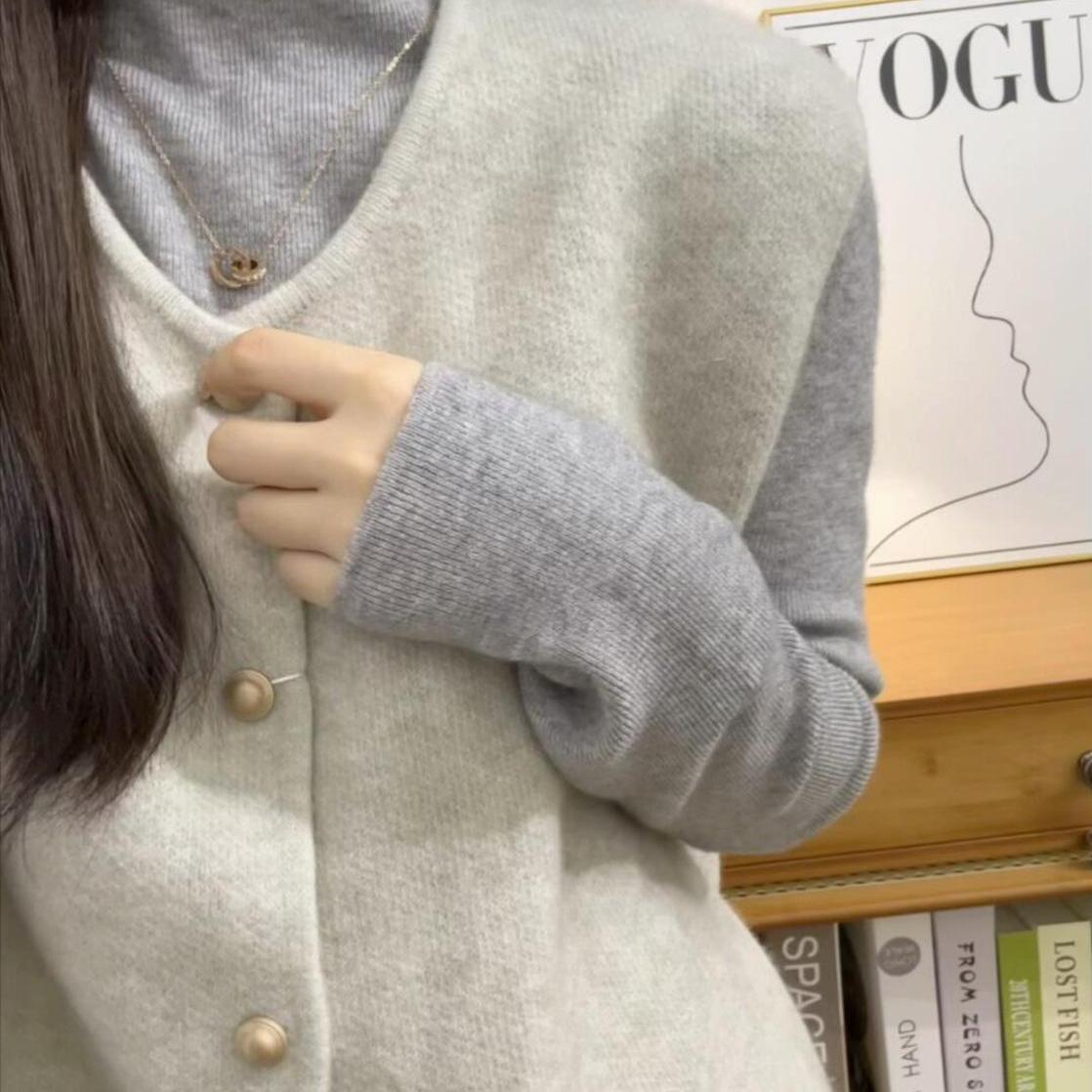 慵懒风软糯灰色叠穿上衣两件套女秋季新款修身打底衫搭配针织马甲