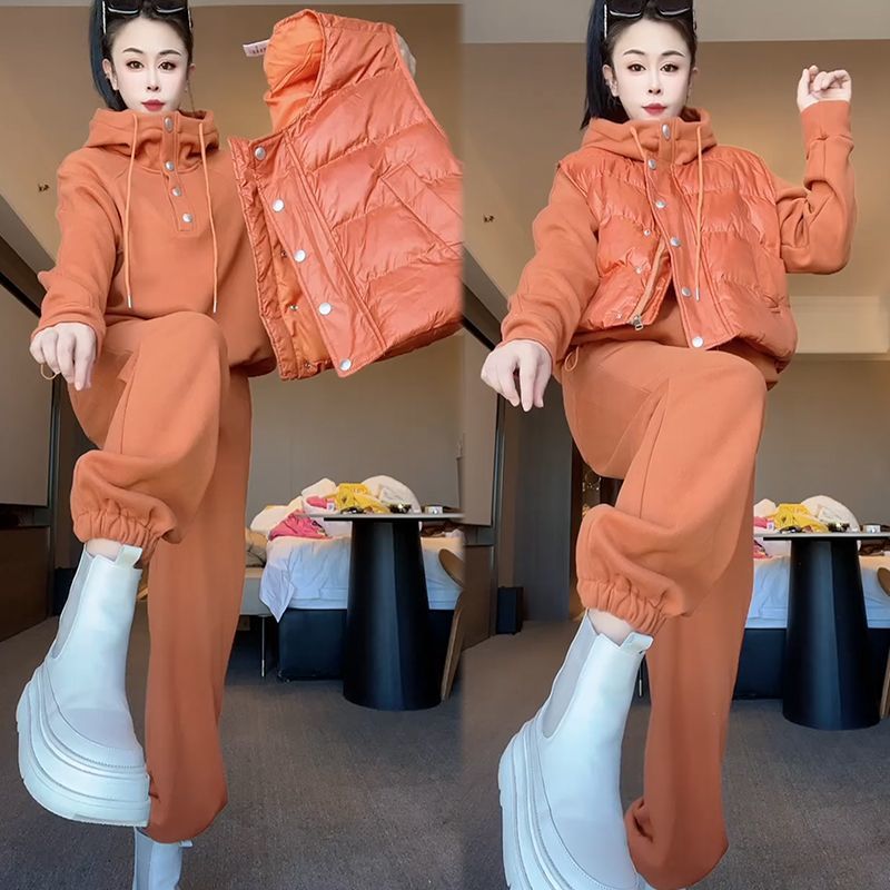 2024卫衣套装女冬季新款棉马甲休闲加绒宽松大码加厚时尚三件套潮