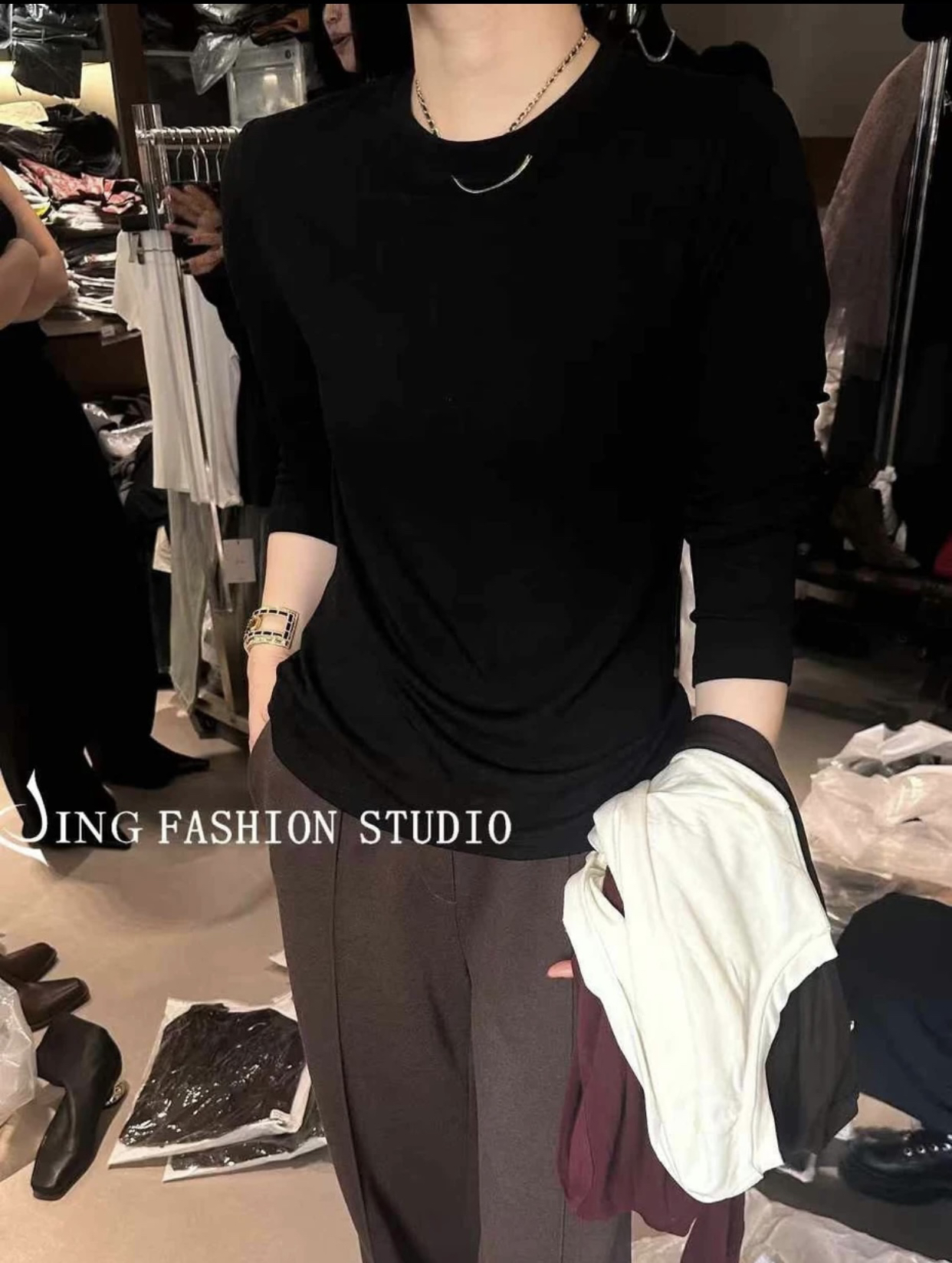 JING2024秋冬新款2451310圆领长袖T恤简约休闲女装百搭宽松上衣
