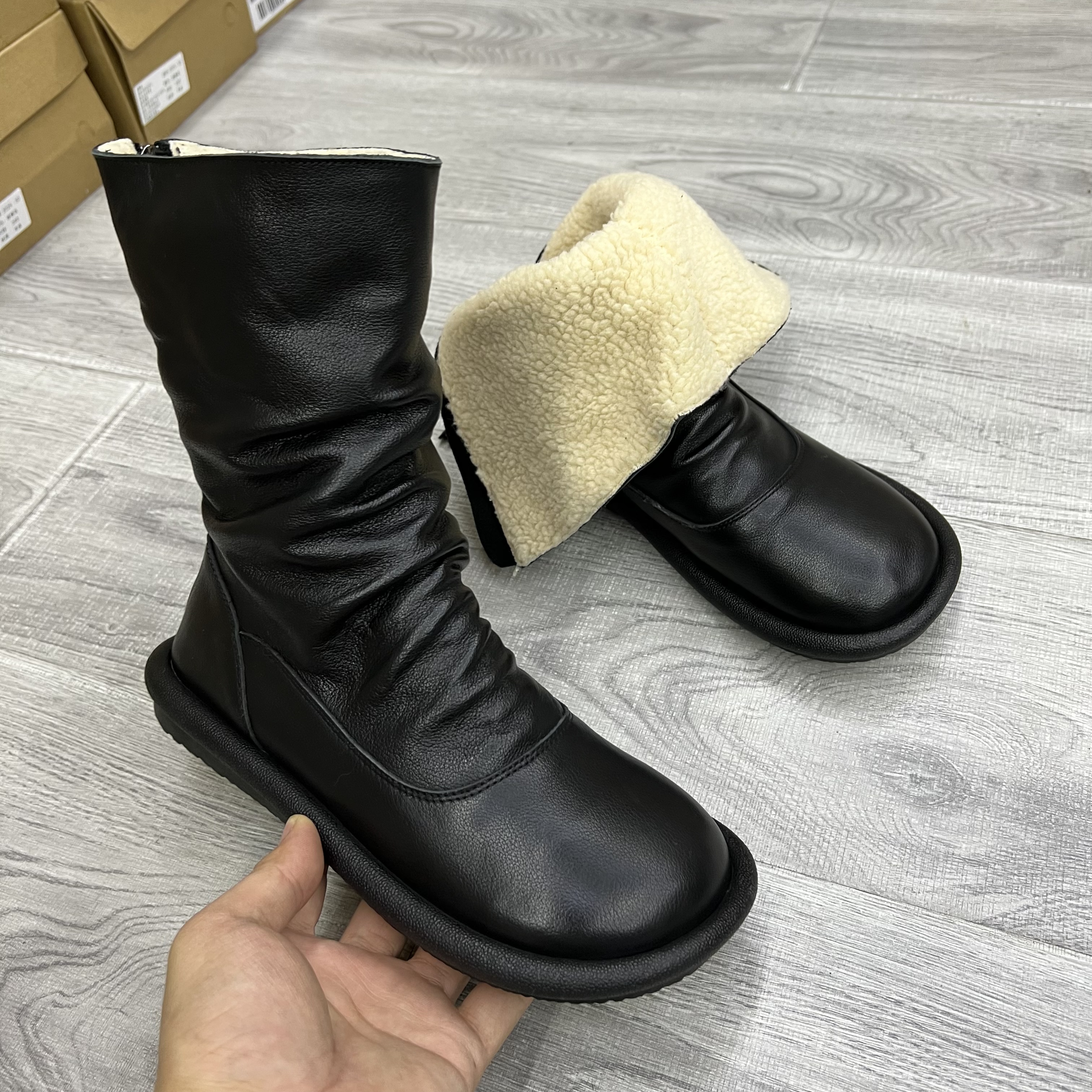 2036-22文艺复古女鞋平跟皮靴头层牛皮中筒软底软面靴子女鞋