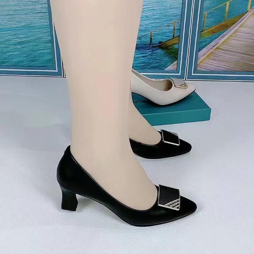 软底春秋季新款全皮时尚浅口尖头舒适中跟女士单鞋显高防滑工作鞋