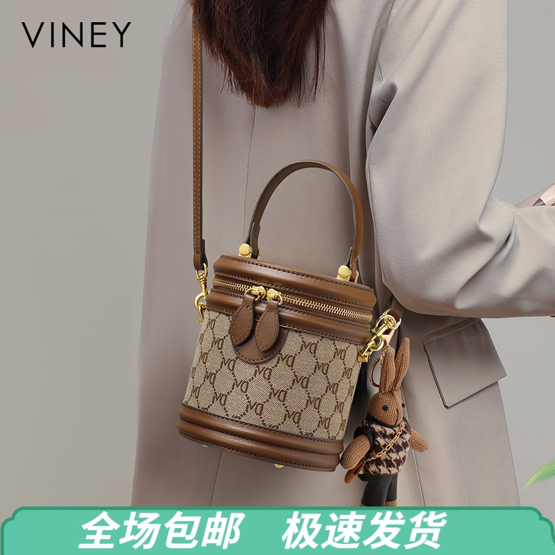 Viney包包女包2025新款轻奢印花斜挎水桶包生日新年礼物送女生