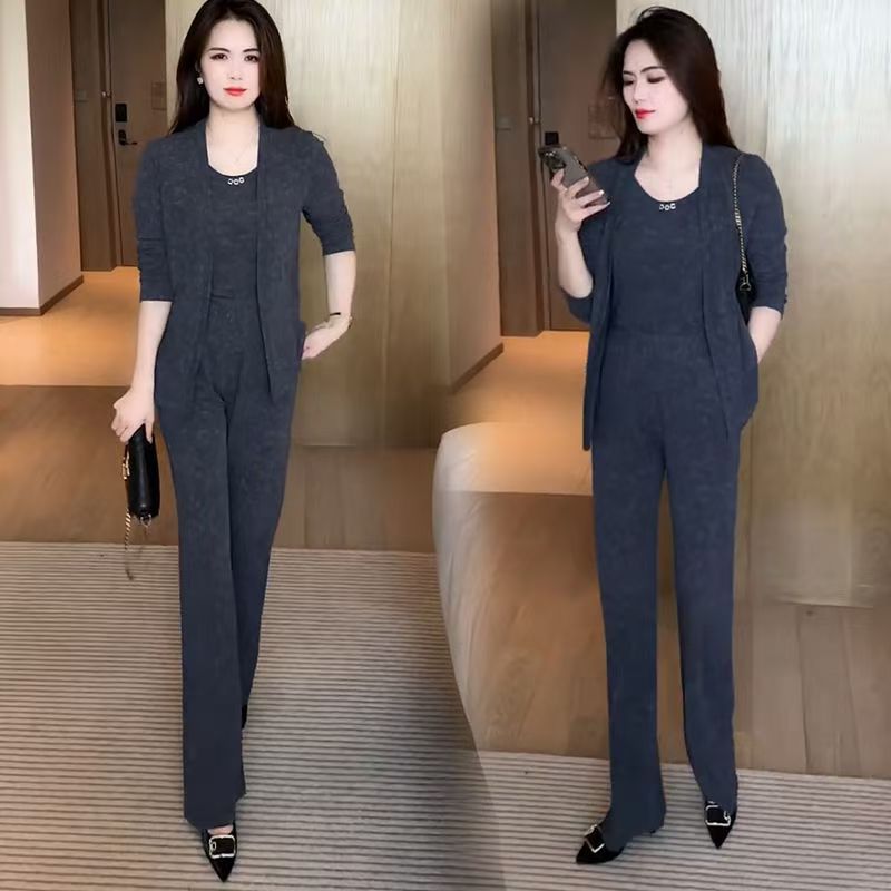 时尚套装女2024秋新款洋气减龄长袖气质外套百搭背心直筒裤三件套